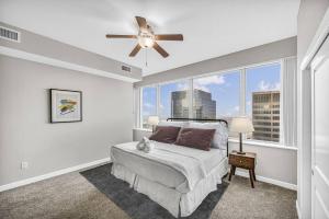 Luxury 21st Floor Penthouse | Great Downtown VIEWS
