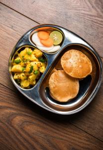 Hotel Star Residency near Medanta Hospital