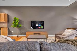 Playhouse Square Flat • Pool Table