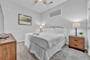 Theater District Gem • Downtown Hideaway