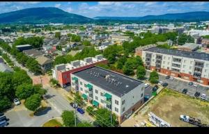 Modern Southside Gem- walk to dining & entertainment