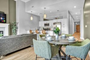 The Halle Downtown 1BD | ParkingGymSecurity