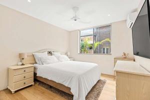 Bondi Beach Retreat with Private Terrace & Garden