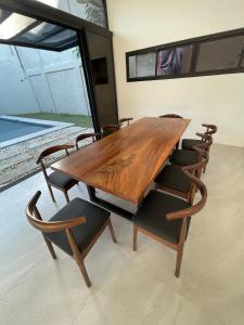 Acacia House Private Villa - Calamba