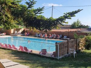 Chalet confortable avec terrasse pour 5 personnes - API-1-52-388