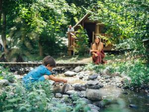 Mobil-home 3 chambres avec terrasse à Valbonnais - API-1-52-473