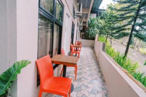 Serenity Mountain Cafe Room 4