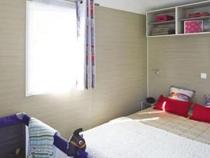 Mobil home avec terrasse - 4 pers. - API-1-52-1962