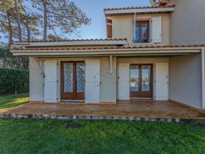 Maison chaleureuse avec terrasse et jardin, proche plage et centre-ville - 6 pers, Biscarrosse - FR-1-521-34