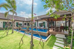 Tranquil 4BR Garden Pool Oasis - Layan Beach