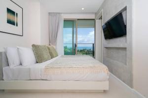 Panoramic Seaview 2BR Holiday Condo - Kamala Beach