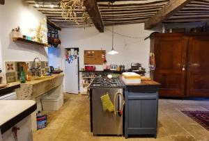 Elegant Saignon Village House with Scenic Terrace Views 2BR and 2BA