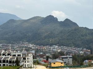 Kurts Houses Sapa