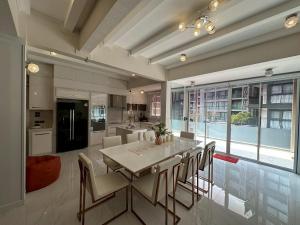 Residence at 49