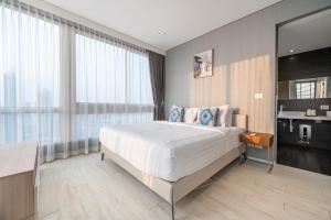 Large 3BR Veranda Pattaya Direct Beach Access