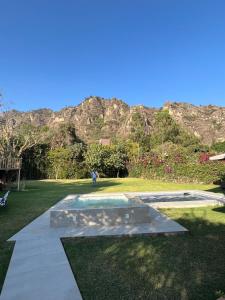 La mejor vista de la montaña Alberca y jacuzzi