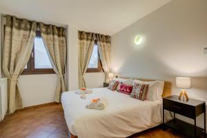 L Aquila Campo Smith On The Ski Slopes - Happy Rentals