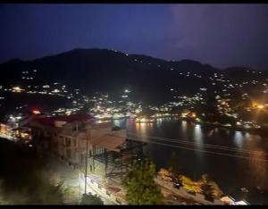 Mohini Lakeview Cottage