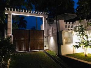Target safari bungalow