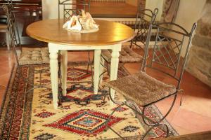 Historic Tuscan Villa With Views Of Versilia