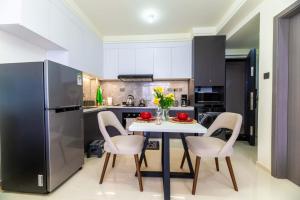 Atelier Luxe Homes-Westlands 1BR, Pool, Fast WiFi & Gym