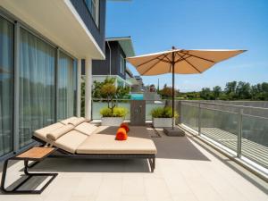 ANGSANA Beachfront Residences apartment with pool in Laguna Phuket