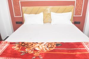 Aaradhya Inn