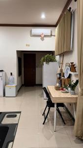 Studio Typed Room, Caya Myra