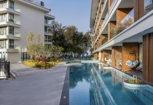 Sunshine by Villacarte