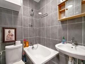 35m2 Marais 2BR Apartment near Pompidou and Metro