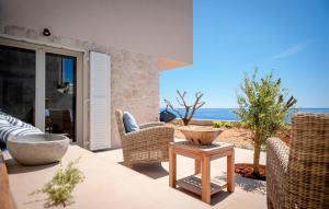 Beach Front Home In Hvar