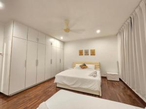 Spacious Seaview Villa 13pax Batu Ferringhi Beach