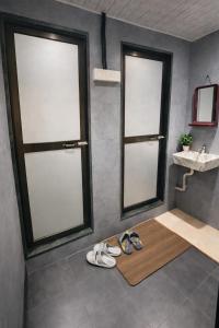 Bombay Stay Near Mumbai International Airport