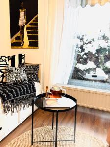 Bronowice Art Garden - Cozy Apartment with Garden and Parking