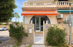 2 Bedroom Beautiful Home In Torrevieja