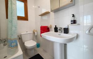 2 Bedroom Beautiful Home In Torrevieja