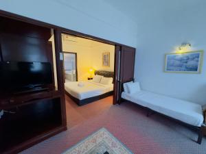 Times Square East privite service Apartment