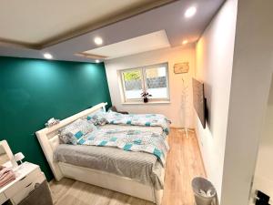 Entspannung pur Stilvolle 3ZKB mit Privatgarten in ruhiger Lage