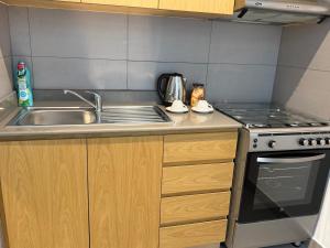 Modern studio Al mamsha by Alef