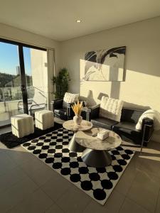 Stylish Escape near DFO and Sydney Olympic Park