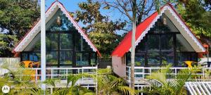 Hangout Resort