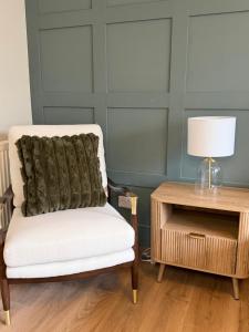 NEW Gorgeous Boutique Country Getaway