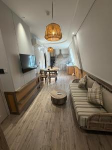 Tunalu Hotel & Apartment