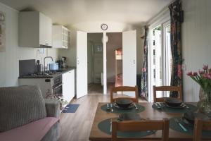 Unieke pipowagen met bedstee, tuin & BBQ - VP075