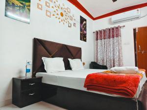 Janki Je Bhawan Homestay , Ayodhya - Step away from Ram Temple