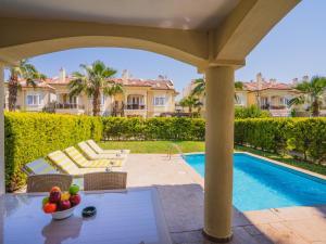 Fethiye de Denize Sıfır 8 Kişilik Villa