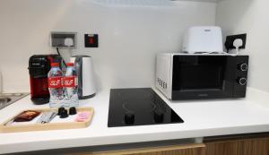 Al Maryah Studio near Cleveland and Galleria Mall by Central Stay