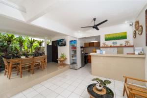 Canggu Surf Paradise by Pertama Stay