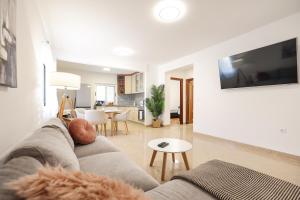 Villa Coco with heated pool