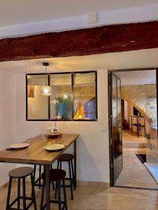 Luxe & Volupté sous les Voûtes dAix centre ville